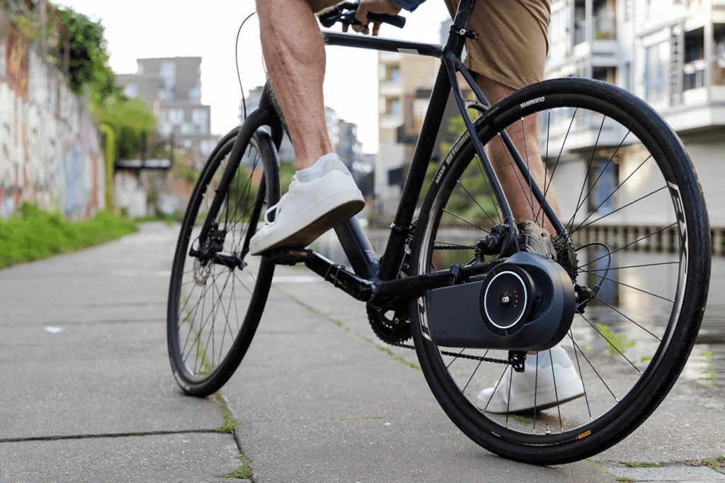 Skarper eBike Drive System przy tylnym kole roweru z napędem DiskDrive